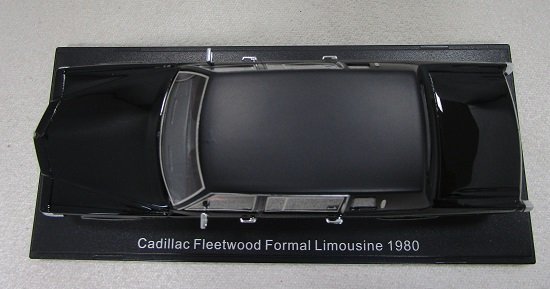■NEO 1/43 キャデラック フリートウッド フォーマル リムジン 1980 　Cadillac Fleetwood Formal Limousine ミニカー_画像7
