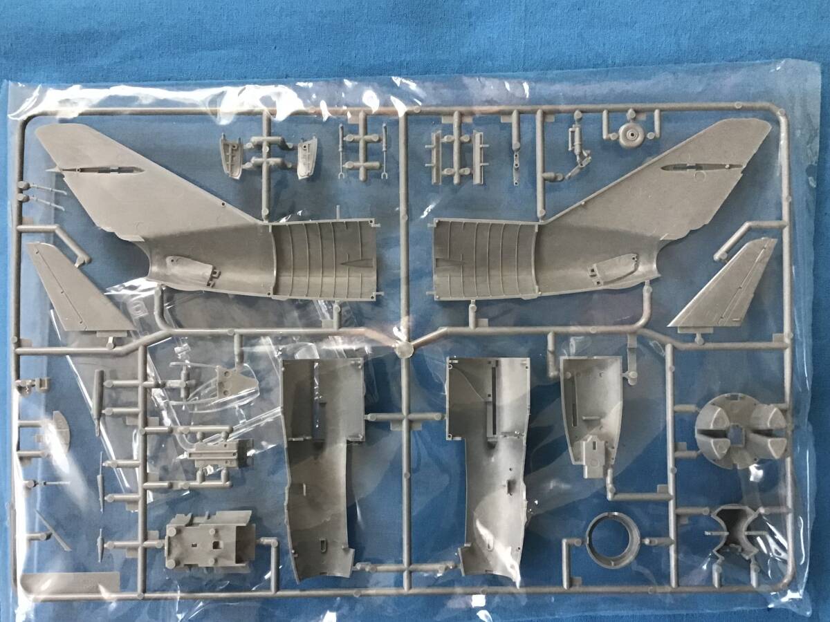 ◆送料350円～ 1/48 タミヤ ミコヤン MiG-15bis ファゴット 袋未開封 ジャンク_画像3