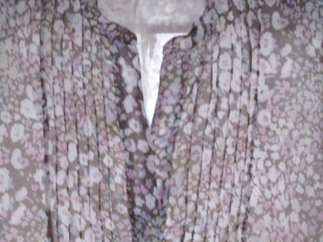 paolo tonali パオロ トナリ 小花模様 チュニック ふんわりブラウス シャツ 七分袖 イタリア製 42 シルク 絹 の画像2