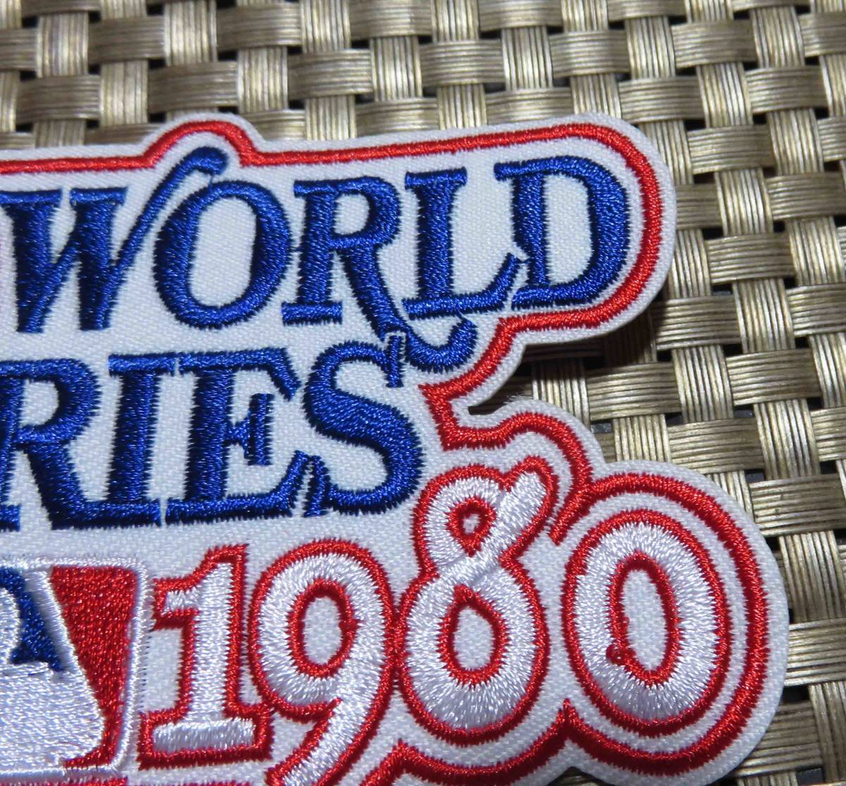 白青赤 WS１９８０◆新品ワールドシリーズ World Series MLB メジャーリーグ 野球 ベースボール 刺繍ワッペン◇激シブ ■洋服・衣類DIYの画像2