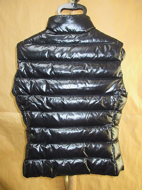 モンクレール MONCLER GHANY GILET ロゴ　ワッペン　ダウン ベスト 黒　0 本物_画像2