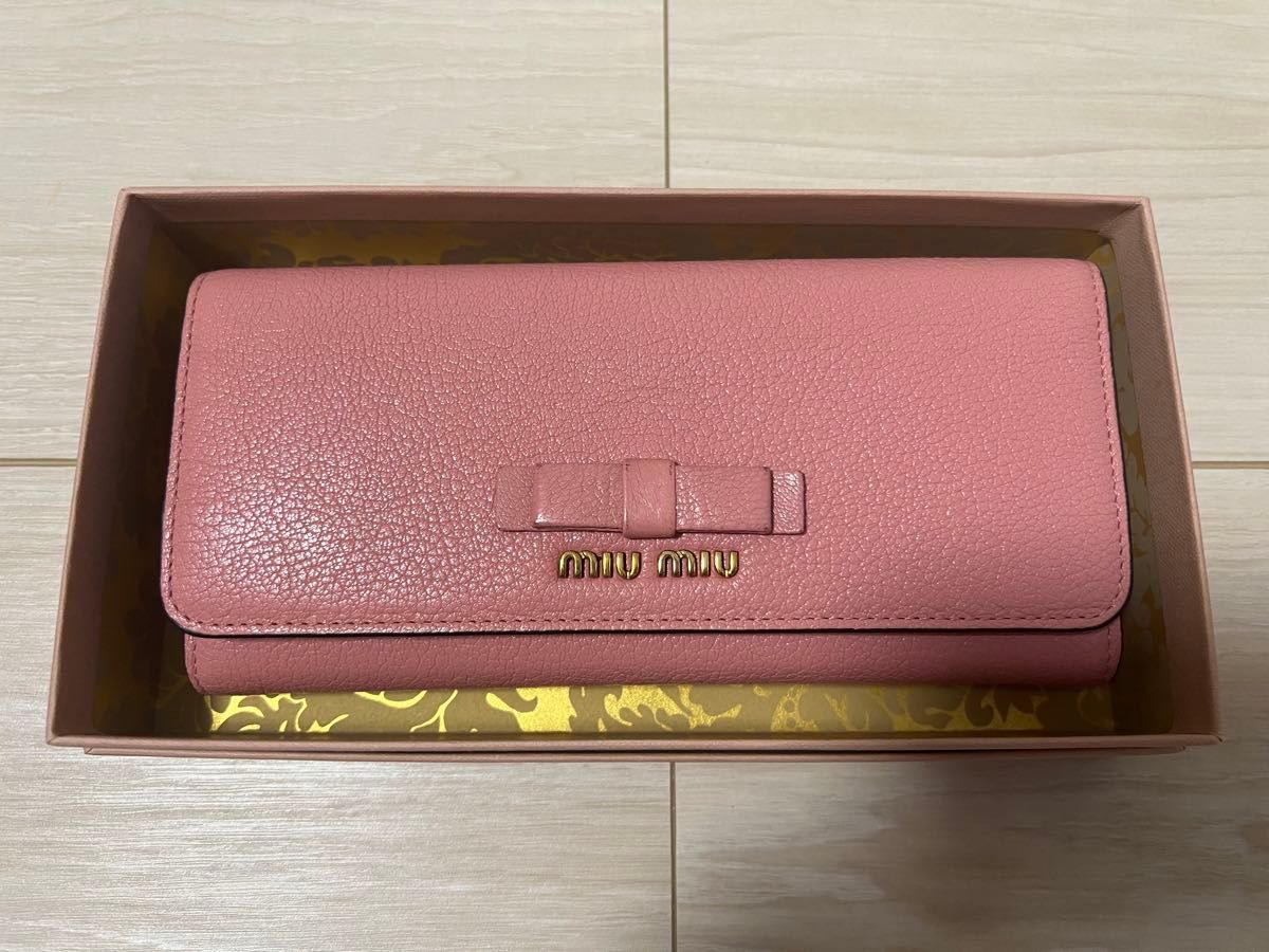 【miumiu・箱付】 二つ折り長財布 リボン ピンク  