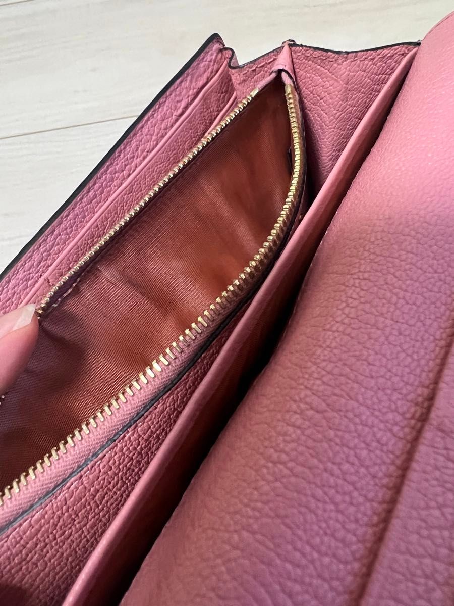 【miumiu・箱付】 二つ折り長財布 リボン ピンク  