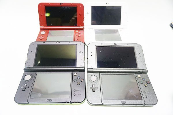 【質Banana】ジャンク品!!! 任天堂/NINTENDO ポータブルゲーム機 New3DSLL 4台セット まとめ売り 部品取りに♪②_画像3