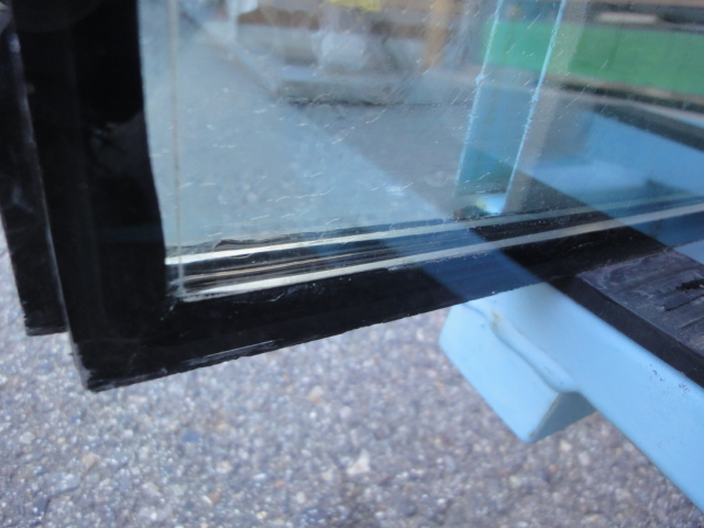 T-155　お引取り限定になります　複層ガラス ペアガラス　約　2041ｘ1228ｘ18㎜　明り取り　窓 サッシ関連 DIY リフォーム 修理 補修_画像6