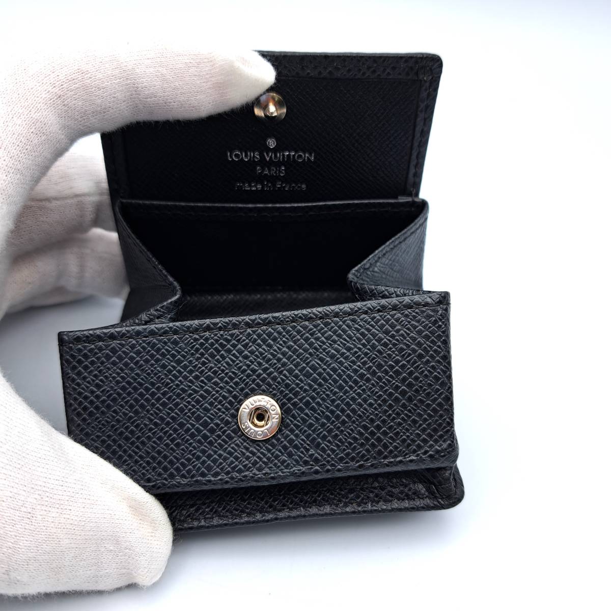 LOUIS VUITTON ルイヴィトン M30382 タイガ ポルトモネ ボワット LOUIS VUITTON ルイヴィトン M30382 タイガ ポルトモネ ボワット