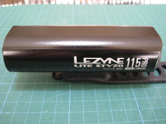 送料込　LEZYNE　レザイン　フロントライト 　LITE　STVZO　PRO　115_画像4