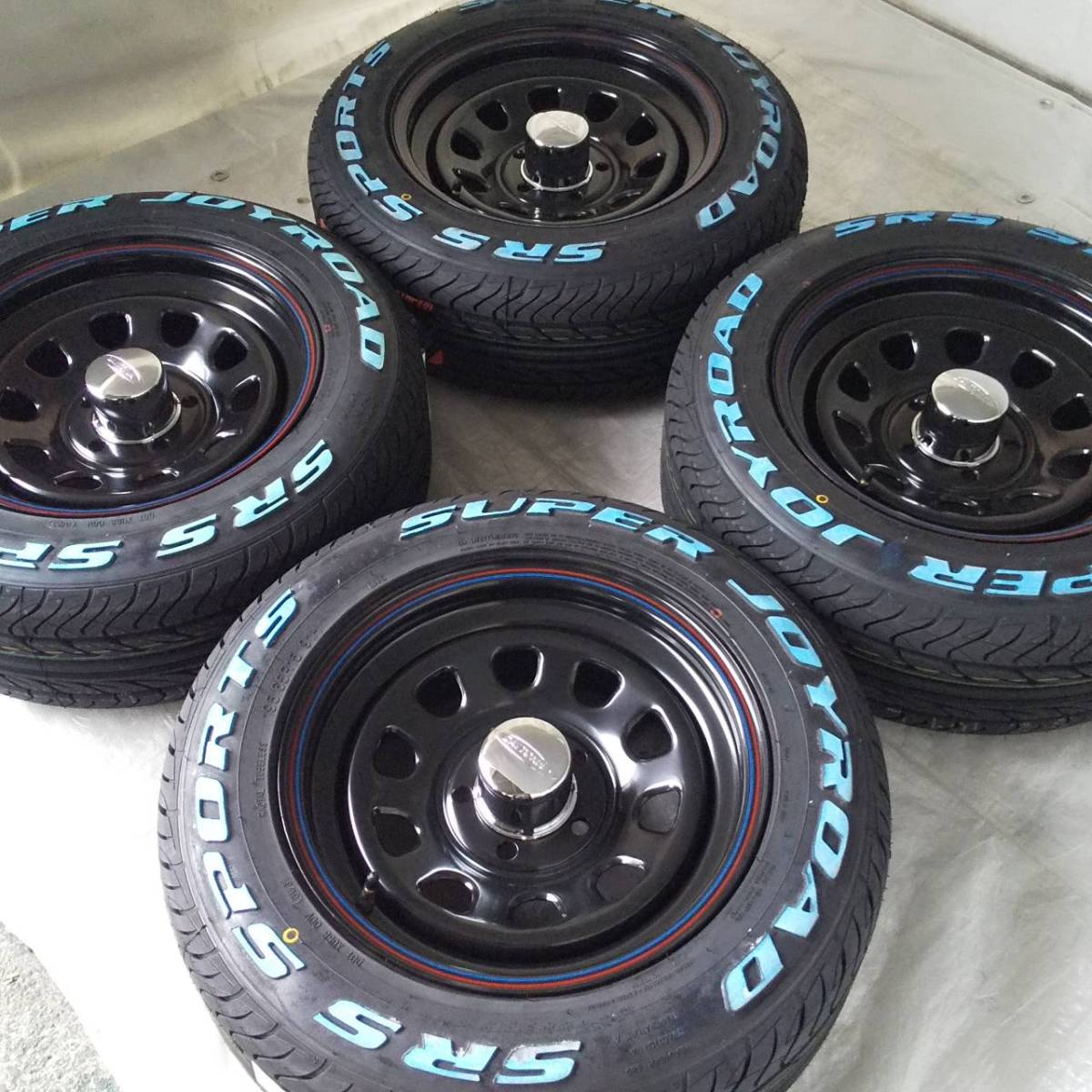 新品 デイトナ 15-7.0J＋12 5-114.3 ブラック タイヤ付4本SET 195/65R15 ホワイトレター JOYROAD SRS SPORTS (W0012)の画像2