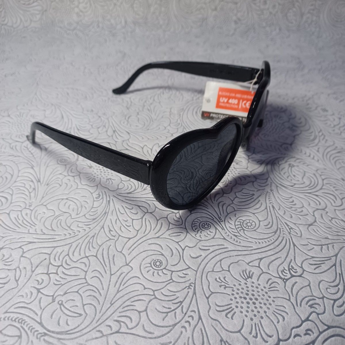 【新品】UV400 ファッション ハート型 ブラック サングラス 偏光レンズ