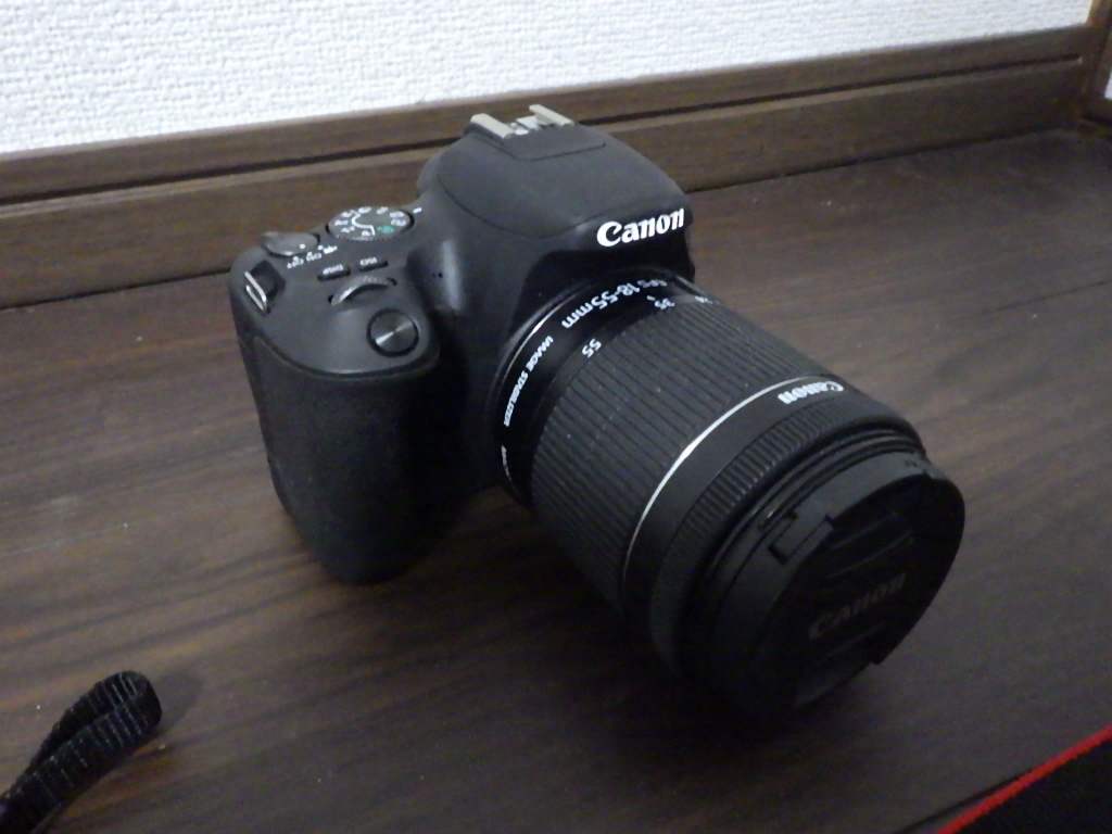 Canon EOS Kiss X9 DS126671 EF-S 18-55mm 中古_画像3