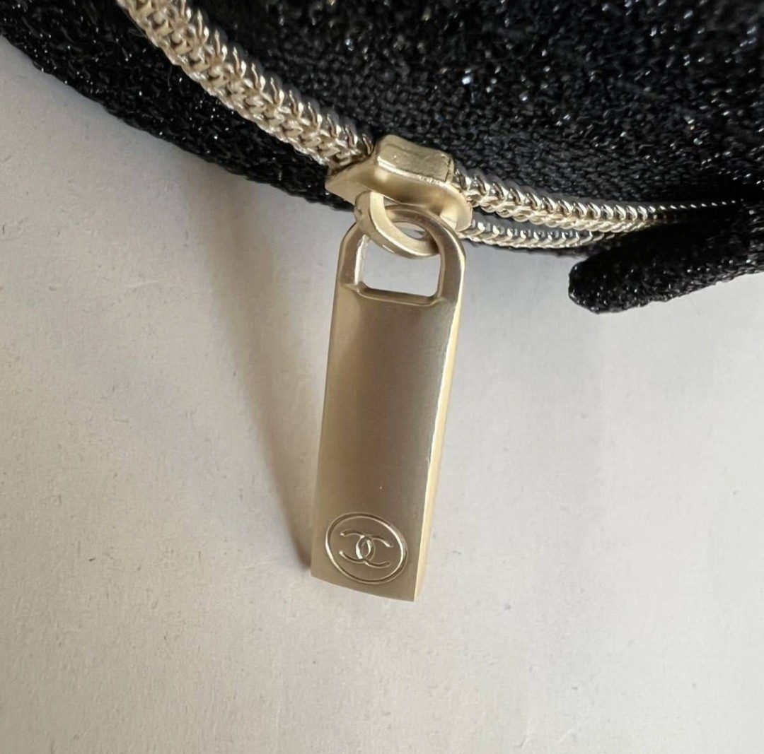 シャネル ノベルティ ショルダー ポーチ CHANEL 2way ロゴ シャネル ノベルティ ショルダー ポーチ CHANEL 2way ロゴ