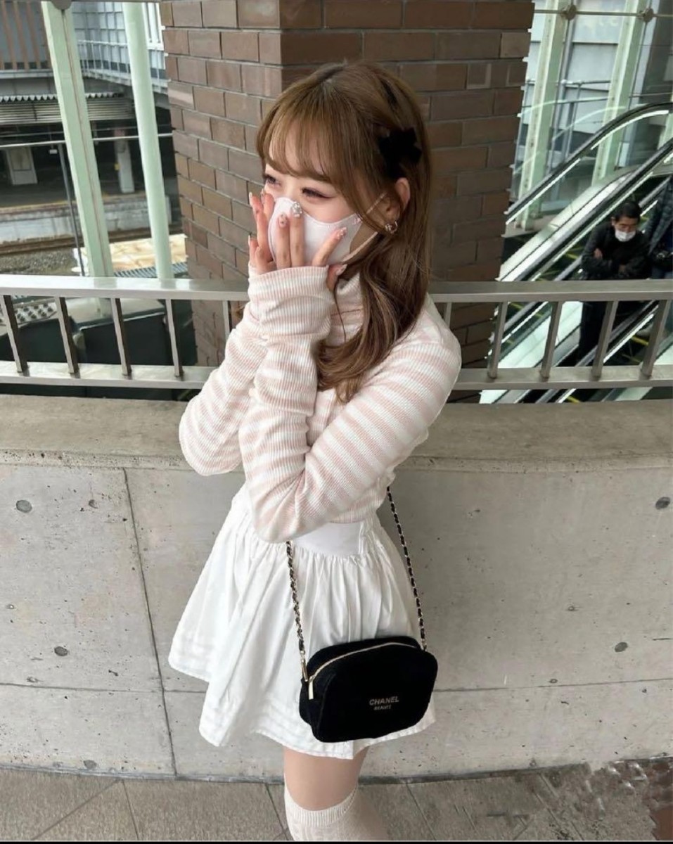 シャネル ノベルティ ショルダー ポーチ CHANEL 2way ロゴ シャネル ノベルティ ショルダー ポーチ CHANEL 2way ロゴ