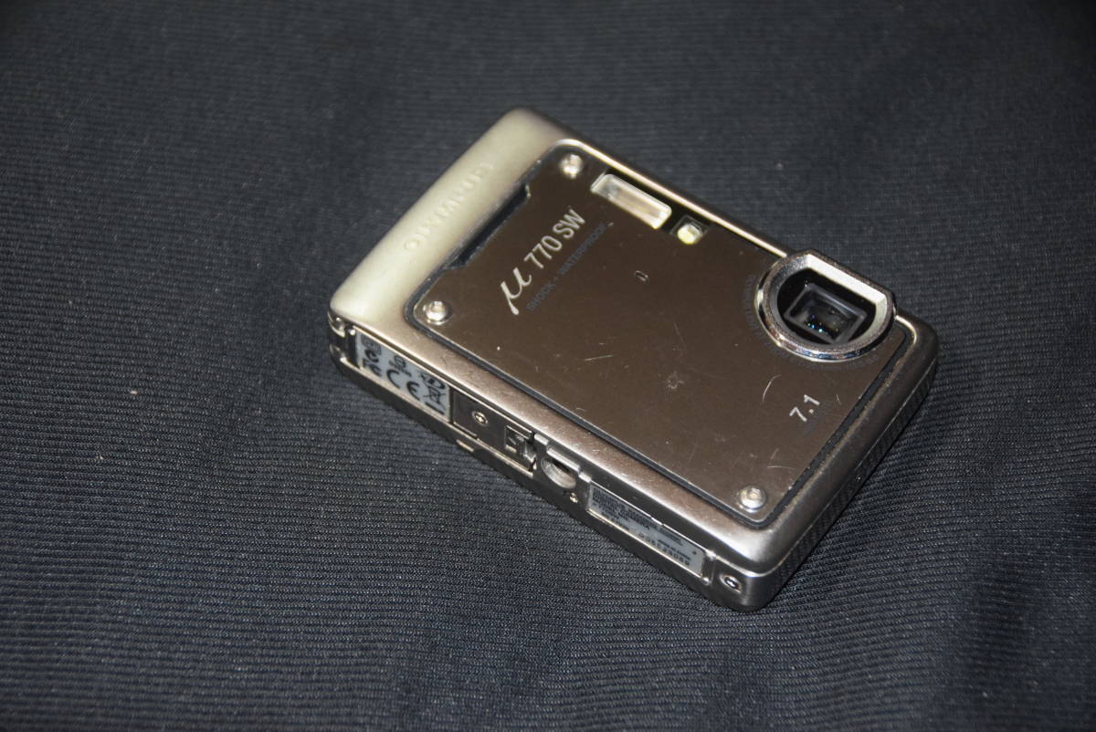 OLYMPUS 防水デジタルカメラ μ770SW (ミュー) 710万画素 メモリーカード付き　　　　（13）_画像2