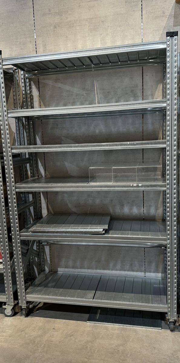  steel rack metal system METALSISTEM Italy made with casters . used 