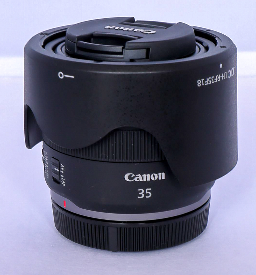 新品同様　キヤノン CANON　 　RF35ｍｍＦ1.8 マクロ IS ＳＴＭ　　UV fフィルター、フード　付属　、CF EXPRESSのおまけ2万円_画像7