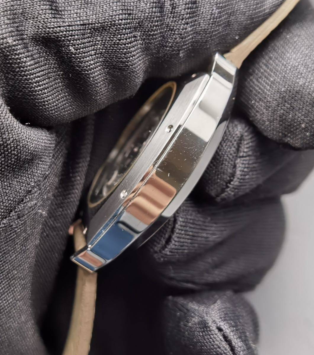 中古美品 アントワーヌ プレジウソ ANTOINE PREZIUSO サーモンピンク文字盤 SS 裏スケルトン トノー型ケース 自動巻き メンズ 腕時計の画像5