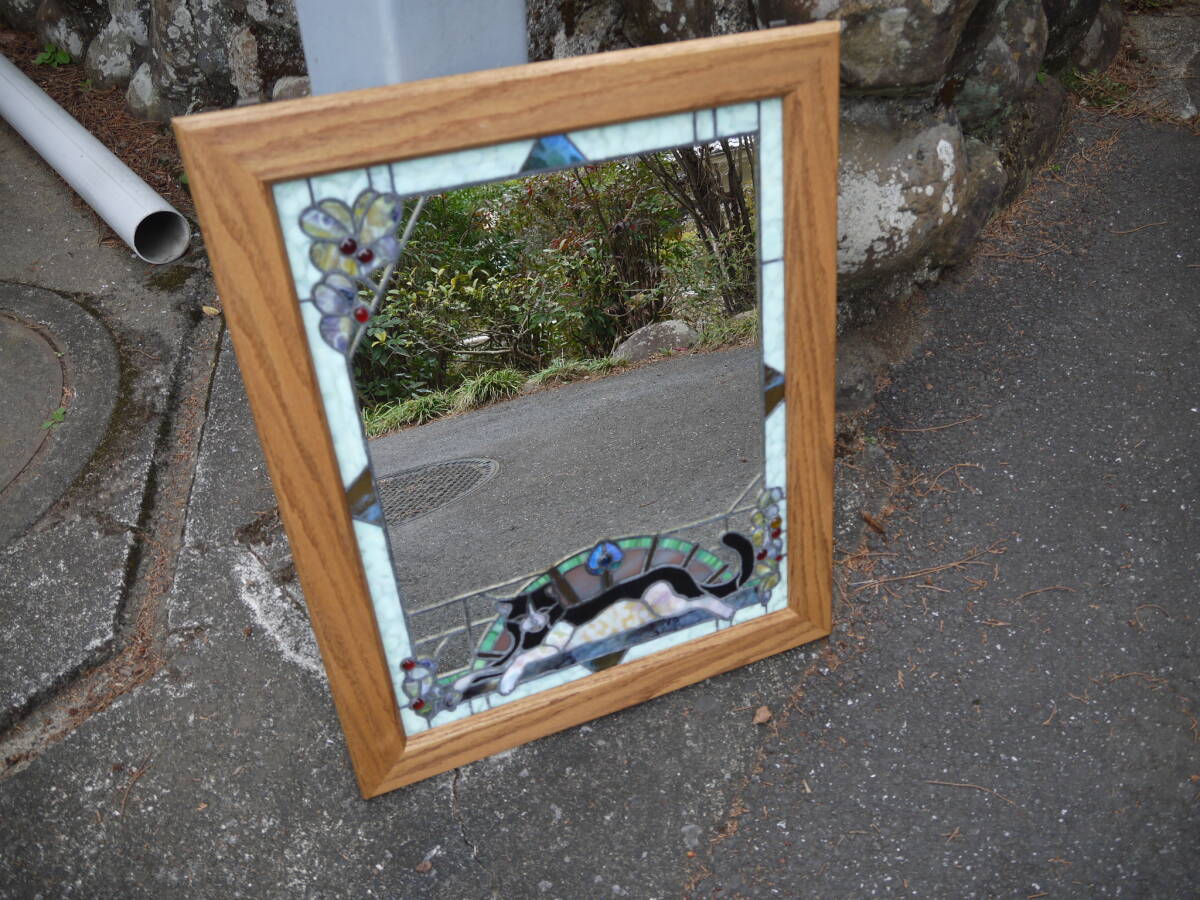 【4Feb29 O】猫のステンドグラス 壁掛け 鏡 ウォールミラー 飾り 額装 木枠 楢材 レトロ/アンティークの画像1