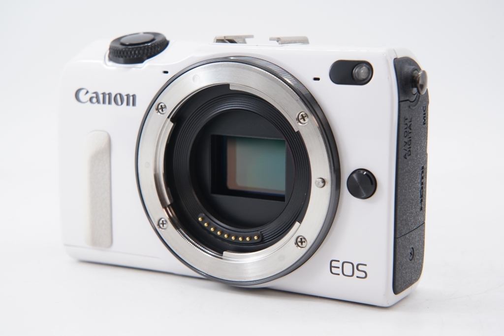 【 並品 】 キャノン Canon EOS M2 ホワイト　 ミラーレス　一眼 #230_画像2