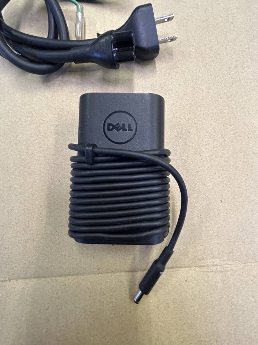 DELL AC adapter DA45NM131 45W 19.5V 2.31A outer diameter 4.5 central piller n equipped (2