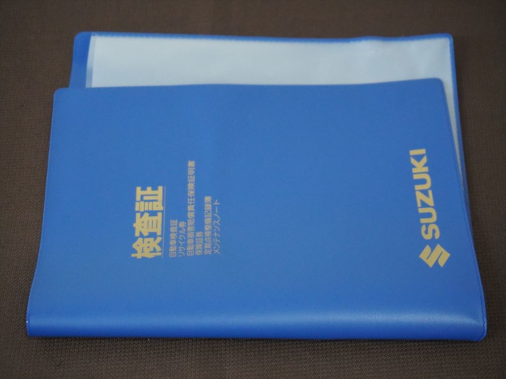 美品 ★スズキ 車検証ケース★ スズキ SUZUKI 検査証入れ 車検証入れ 収納ケース 新古品_画像3