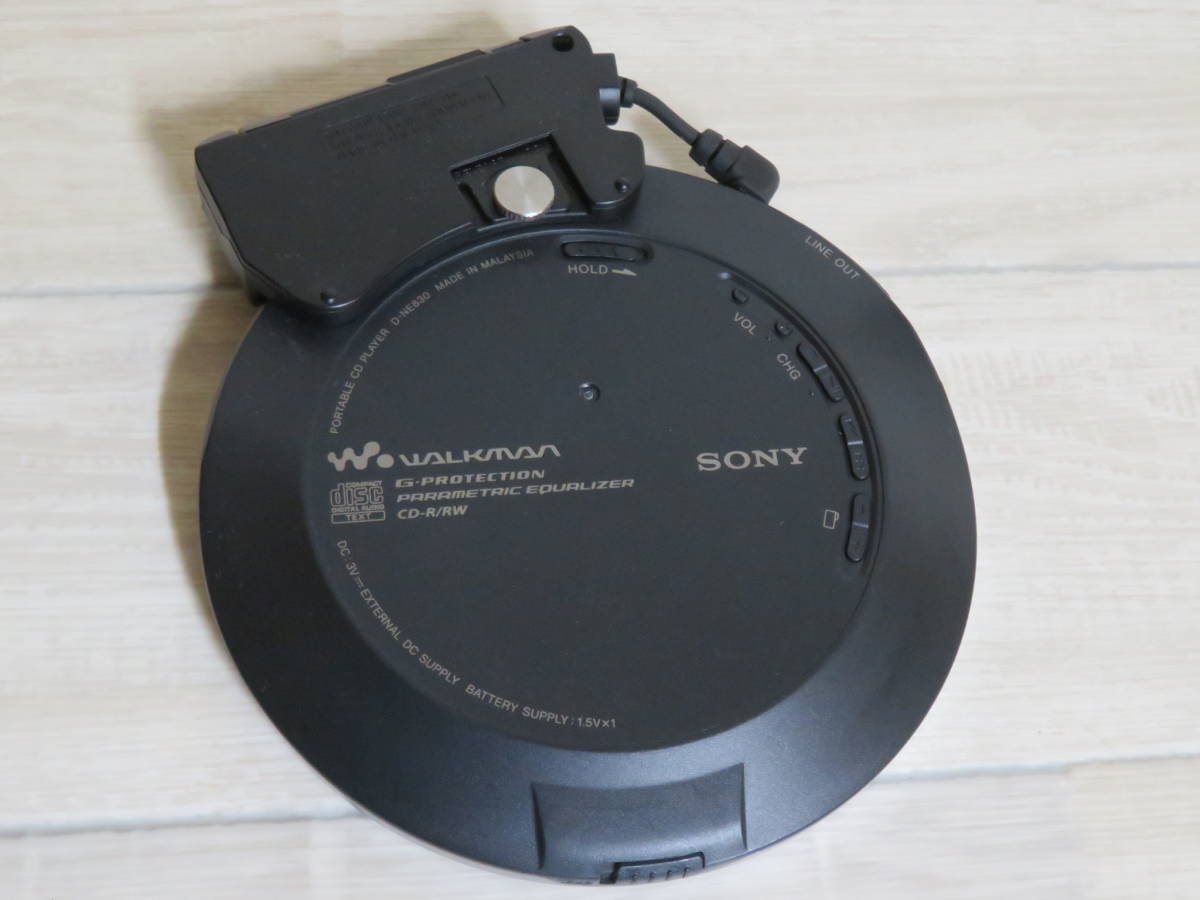 美品! SONY CD WALKMAN D-NE830 ポータブルCDプレーヤー ACアダプター/リモコン/外付け電池ケース付き 動作確認済み _画像7