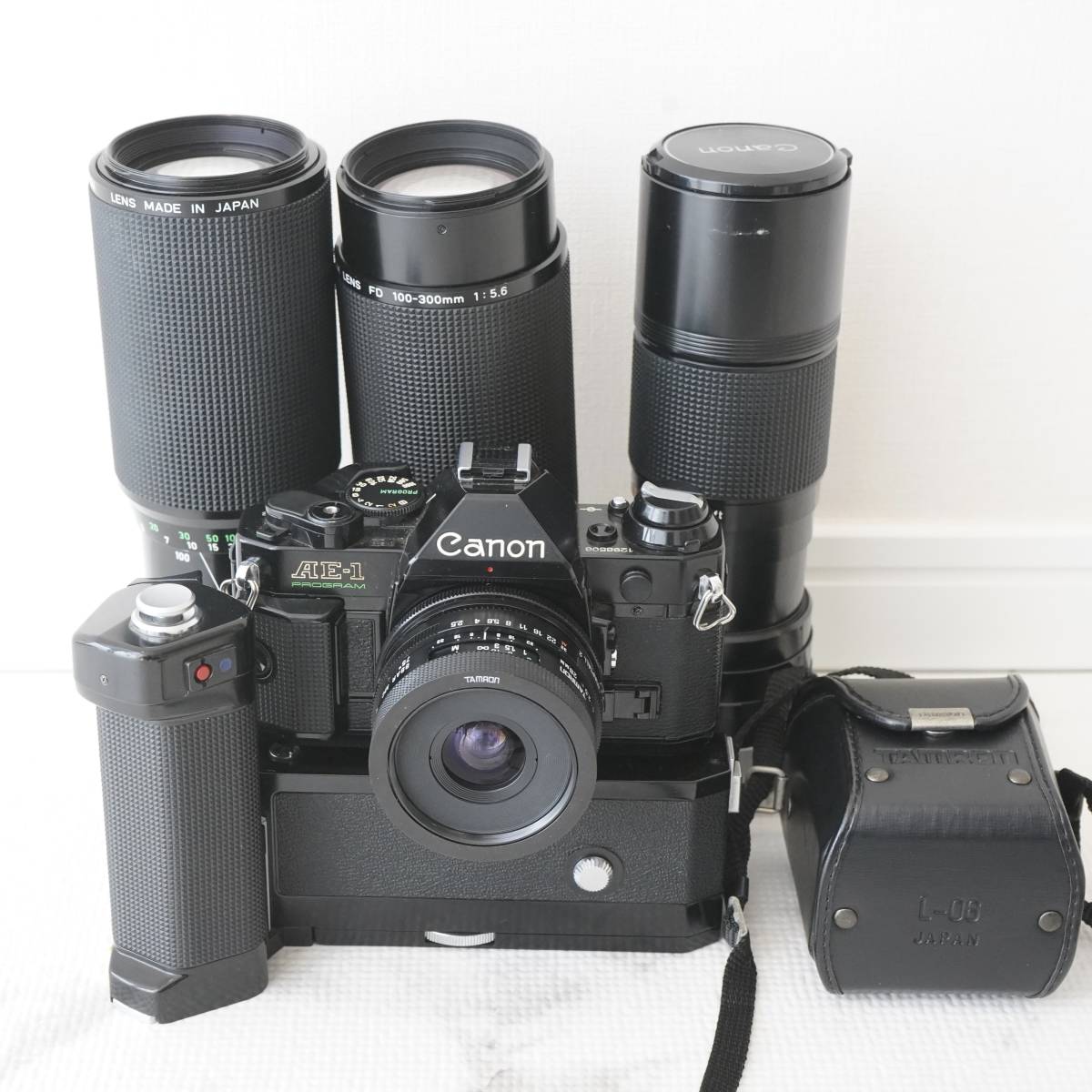 Canon AE-1 Program Black, Motor Drive MF, Tamron SP 28mm F2