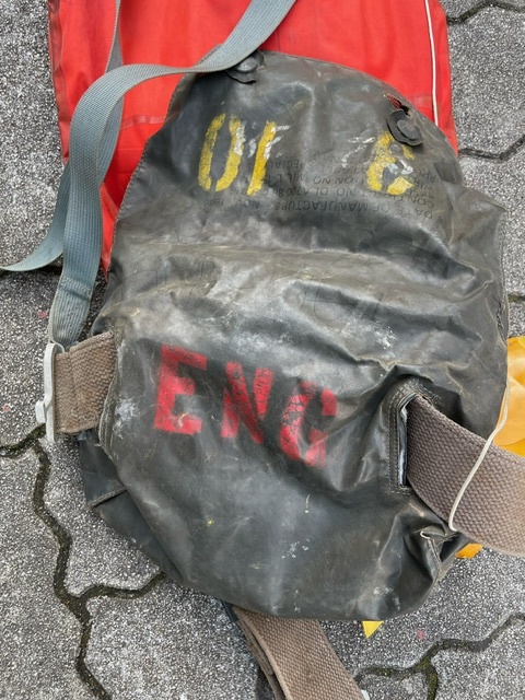 米軍放出品　LPP-1A LIFE PRESERVER BAG 80年代　救命胴衣 navy 送料無料_画像4