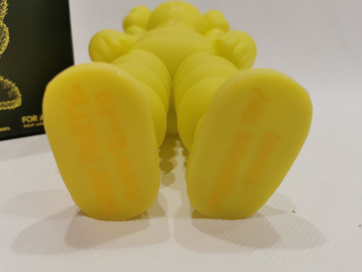 中古品 KAWS WHAT PARTY YELLOW_画像6