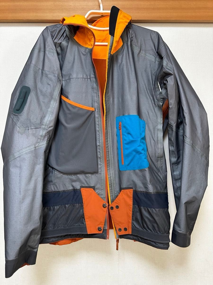 ARC'TERYX アークテリクス 現行品 ラッシュジャケット M GORE-TEXPro 79200 防風防水