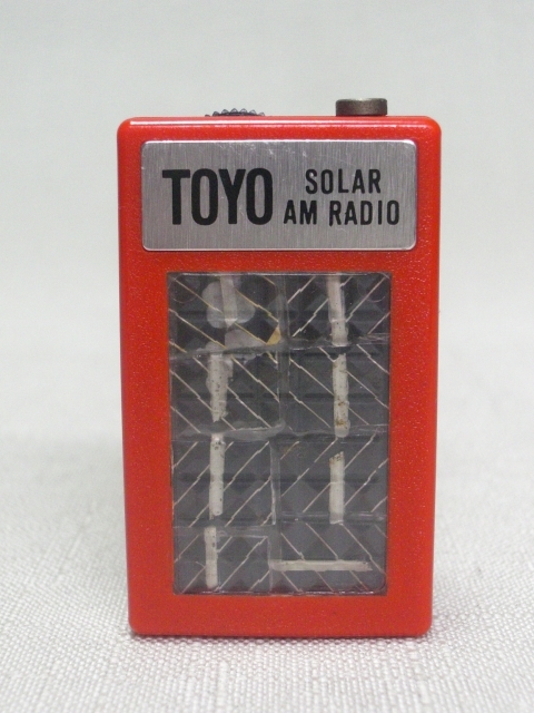 [珍品] 超小型 TOYO solar AM radio ソーラーラジオ 不動品_画像1