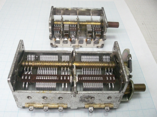 AM/FMラジオ用バリコン 2個 未使用品　長期保管の為ジャンク扱い_画像6