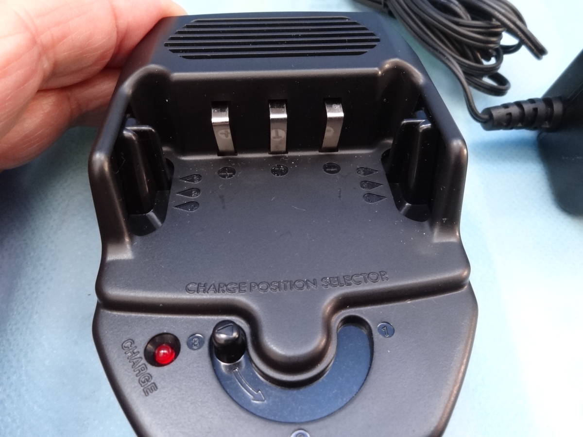 ALINCO (DJ-X3 DJ-X3S専用)  充電器+ACアダプター(EDC-105 / EDC-92) の画像2