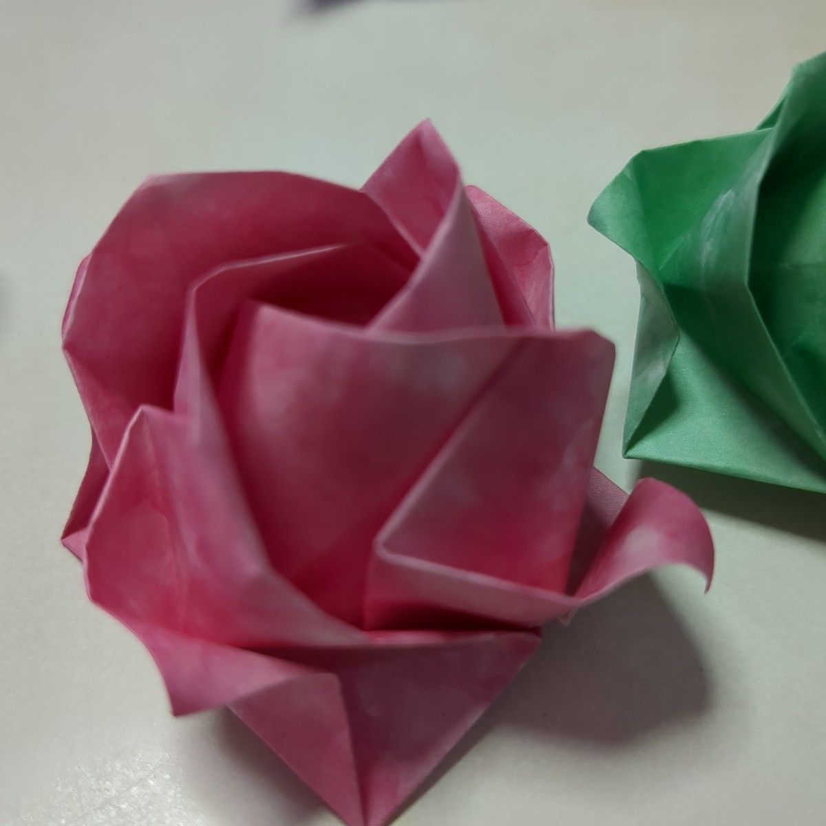 折り紙水彩柄　バラ　8色x3個　計24個