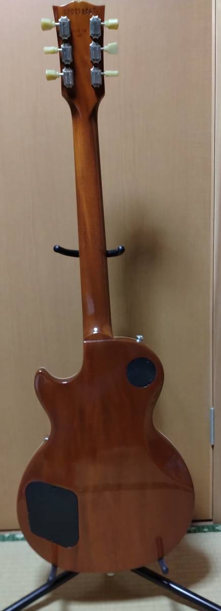 ★レアモデル 軽量3.5kg★　Gibson Les Paul Classic Light 2019 美品！_画像4