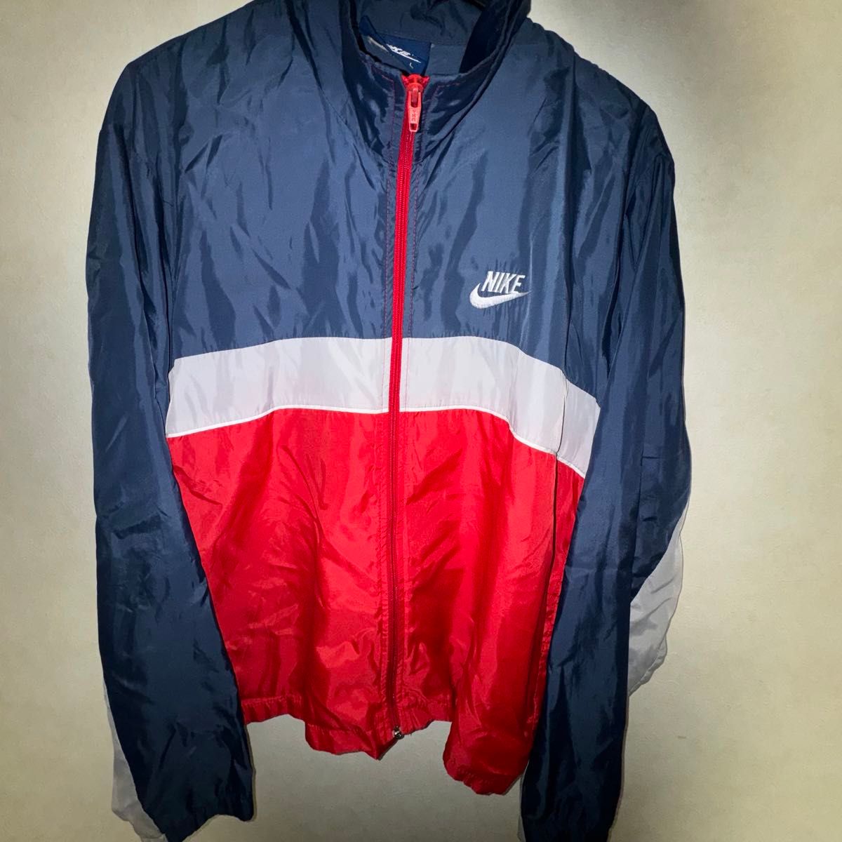 80s ナイキ NIKE 紺タグ G-DRAGON 着用 ナイロンジャケット L 80s ナイキ NIKE 紺タグ G-DRAGON 着用 ナイロンジャケット L