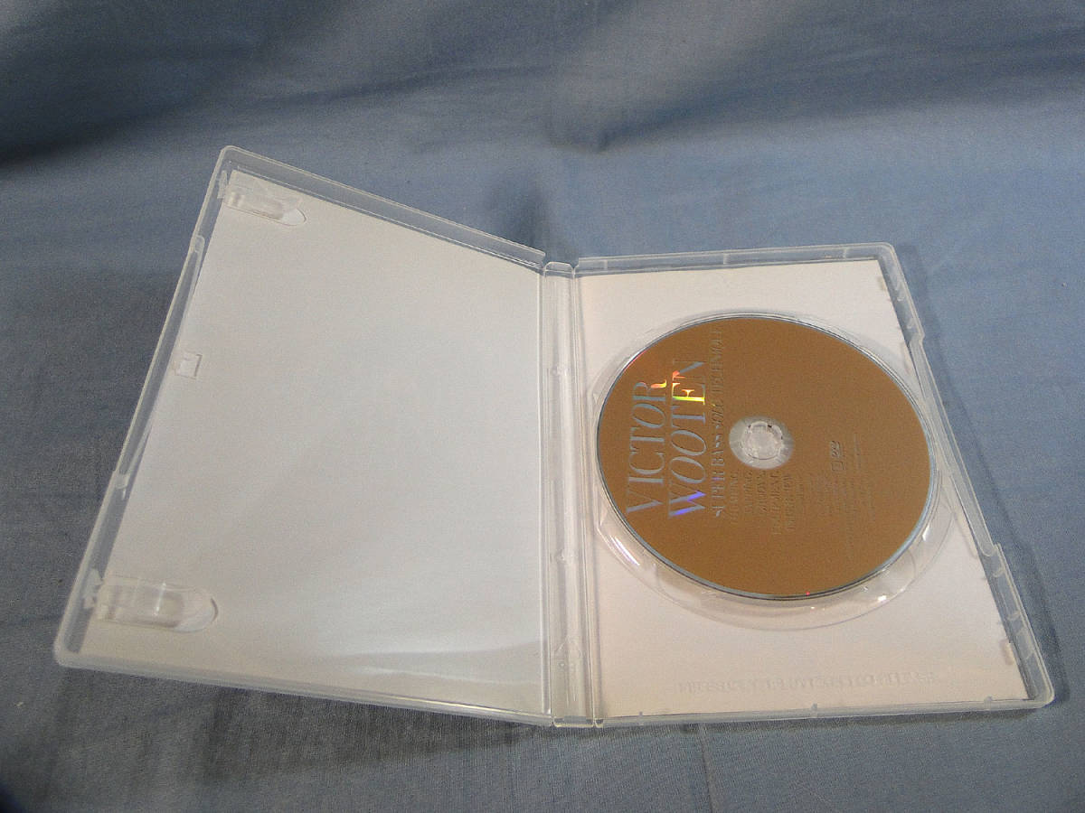 o) ベース 教則DVD ヴィクターウッテン スーパーベースソロテクニック ※盤面に傷ありますが、再生には問題ありません[1]2957の画像3