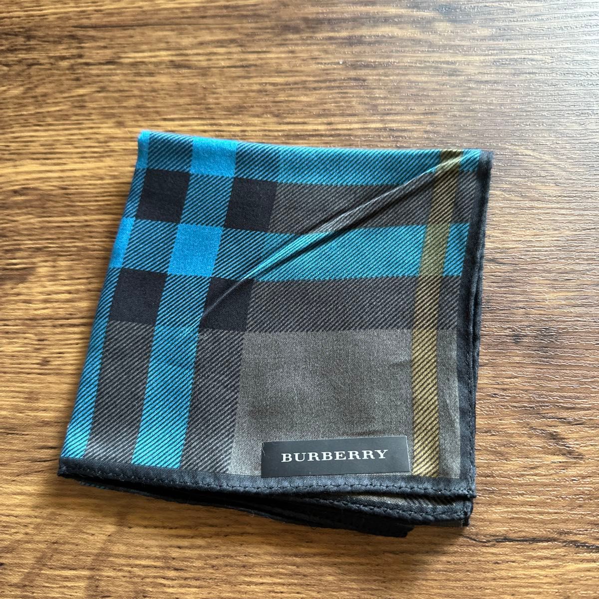 新品BURBERRY バーバリーチェック　メンズ　ハンカチ　3枚セット　紳士用　ブランドハンカチ