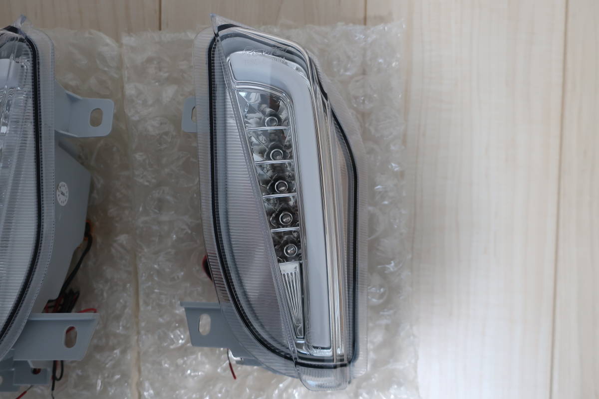 Revier REIZ Toyota 40 Prius Prius α previous term LED front turn signal Ver.2 blue light bar ilmi daylight ZVW40/ZVW41