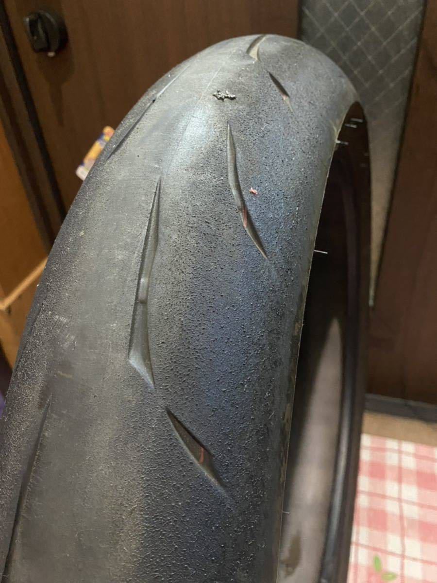 中古MCタイヤ BRIDGESTONE BATTLAX RS10 120/70ZR17 ブリヂストン バトラックス レーシングストリート 120 70 17 4019 M2996_画像2