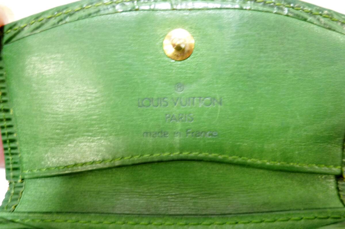 ルイ・ヴィトン コインケース　小銭入れ　グリーン　深緑　LOUIS VUITTON　有名ブランド　高級