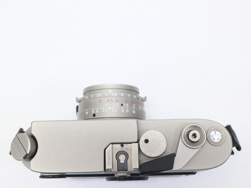 ●○【良品・元箱付】Leica M6/SUMMILUX-M 35mm F1.4 チタン レンジファインダー フィルムカメラ 限定モデル ライカ○●020315006m○●_画像2
