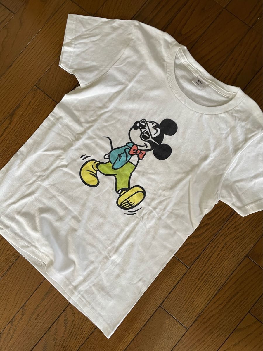 新品　ミッキーマウスTシャツ　M