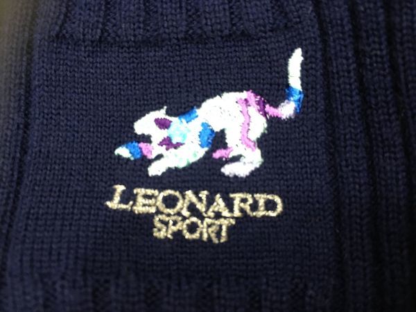 ■売切SALE■新品タグ付! 6.8万円 レオナール 近年 Leonard Sports 猫ちゃんロゴ 可愛い帽子とマフラー 濃紺 ゴルフ テニス 山歩きに！_画像4