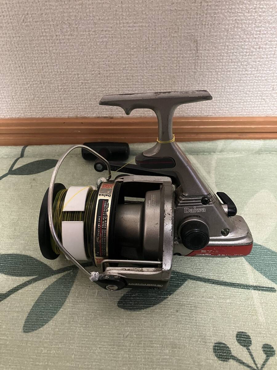 1円 希少 レア Daiwa ダイワ ST-2000H ロングビーム 釣り具 フィッシング スピニング リール フィッシング レトロ ヴィンテージ 現状品 海_画像3