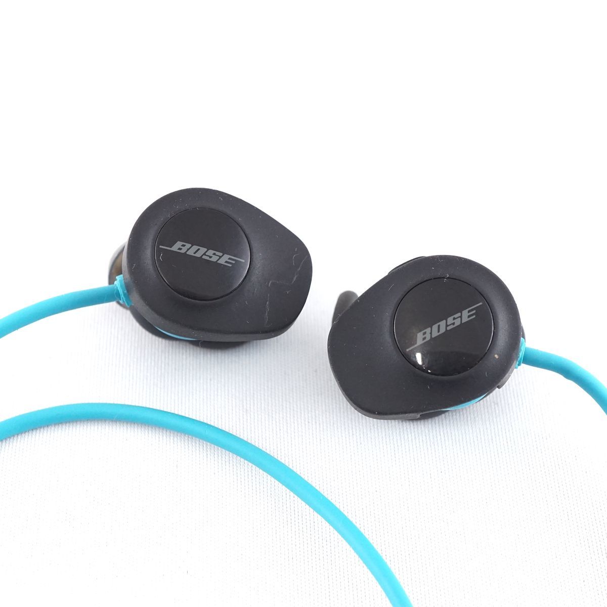 BOSE SoundSport wireless headphones ワイヤレスイヤホン USED品 スポーツ向け 防滴 NFC対応 マイク ボーズ アクア 完動品 1円〜 S V0003_画像2