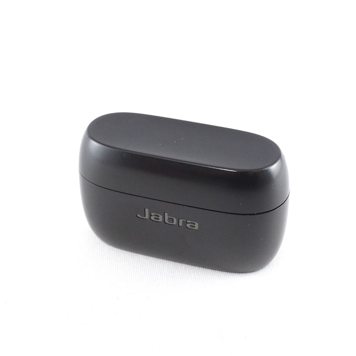 Jabra Elite 75t 充電ケースのみ USED品 ジャブラ ワイヤレスイヤホン 充電器 チャージングケース 充電ケース ブラック 完動品 V9305_画像1