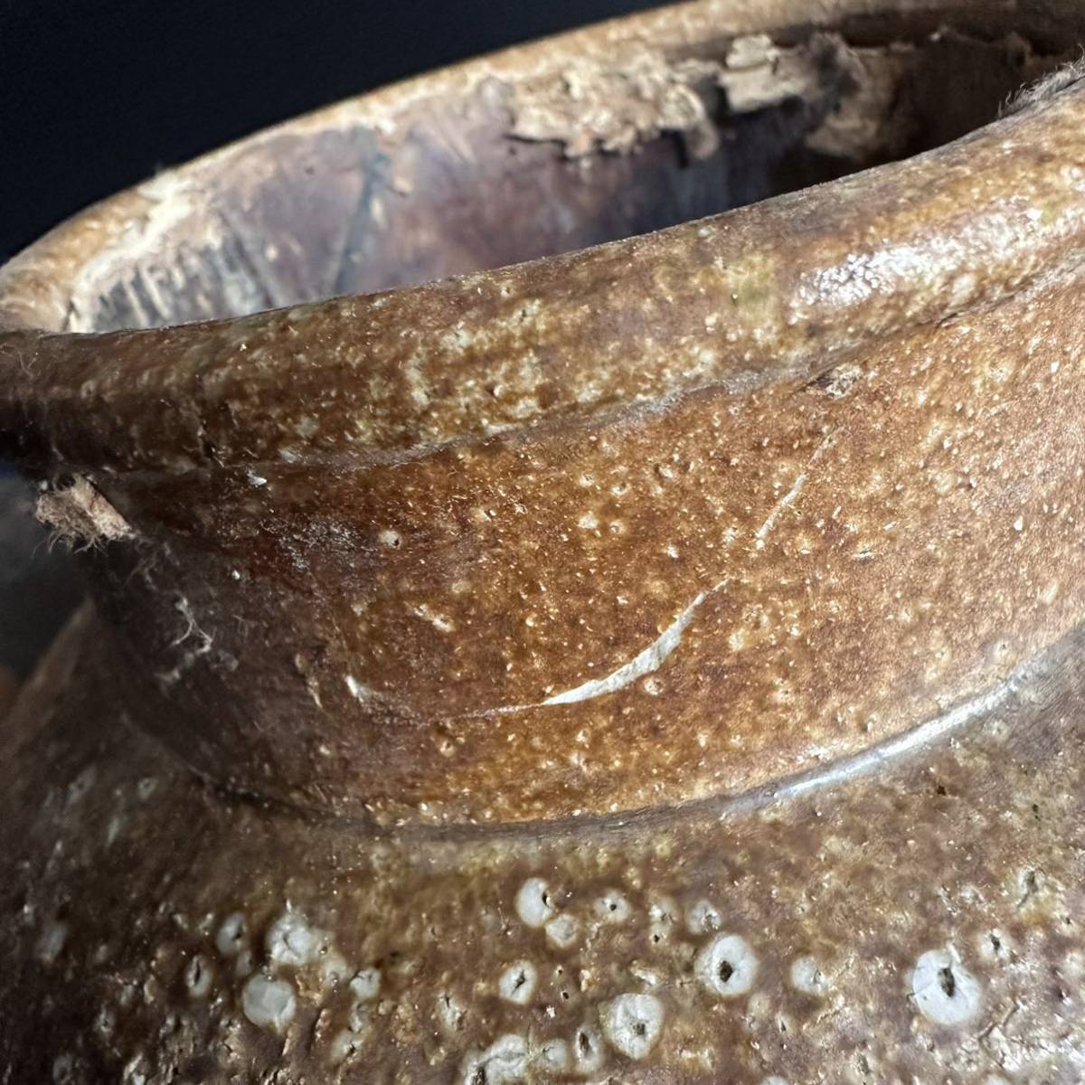 [KJ546] старый . Shigaraki . чай . дерево крышка украшение . вода бутылка ваза цветок входить высота примерно 24cm чайная посуда чай сиденье украшение антиквариат товар старый изобразительное искусство 