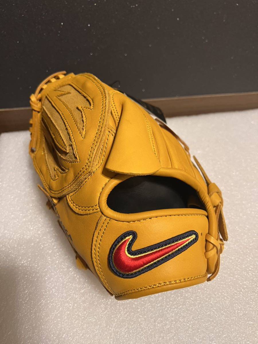 新品 廃盤 希少 NIKE ナイキ 軟式 少年用 ピッチャー 左 新品 廃盤 希少 NIKE ナイキ 軟式 少年用 ピッチャー 左