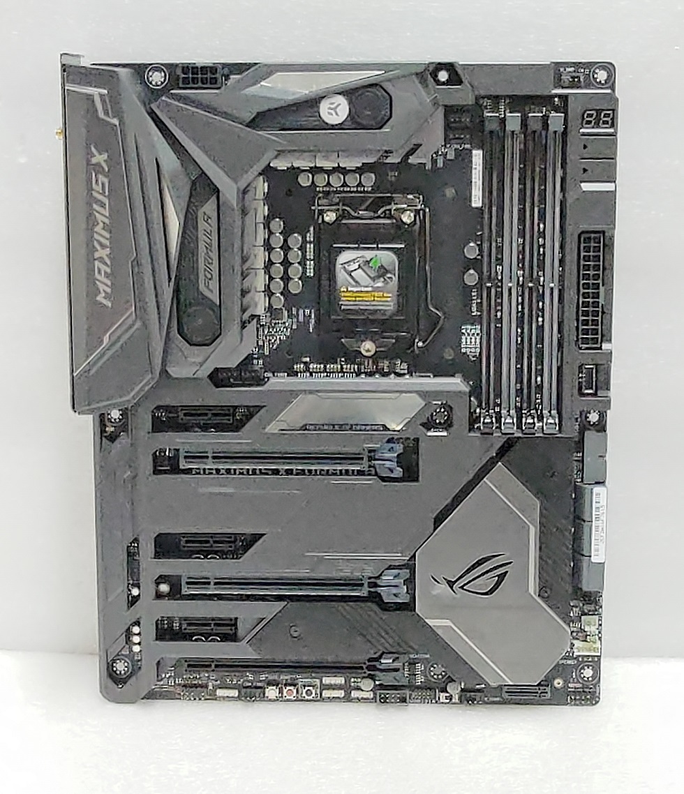 ASUS マザーボード ROG MAXIMUS X FORMULA Z370 LGA1151 11ac+BT4.2 ATX 【動作OK・美品】_画像2