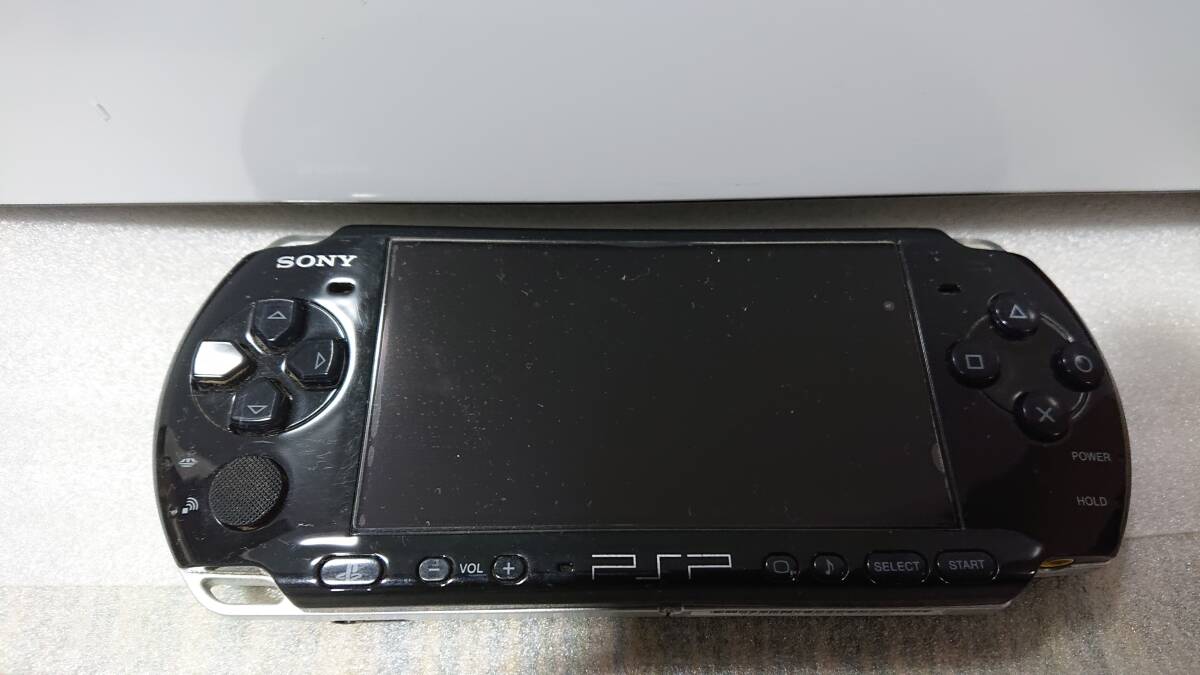 PSP「プレイステーション・ポータブル」 ピアノ・ブラック(PSP-3000PB) 動作確認済み ジャンク_画像1